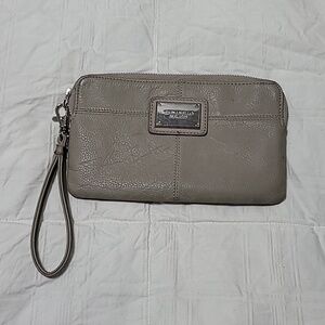 Tignanello Leather Wrist Wallet Grey